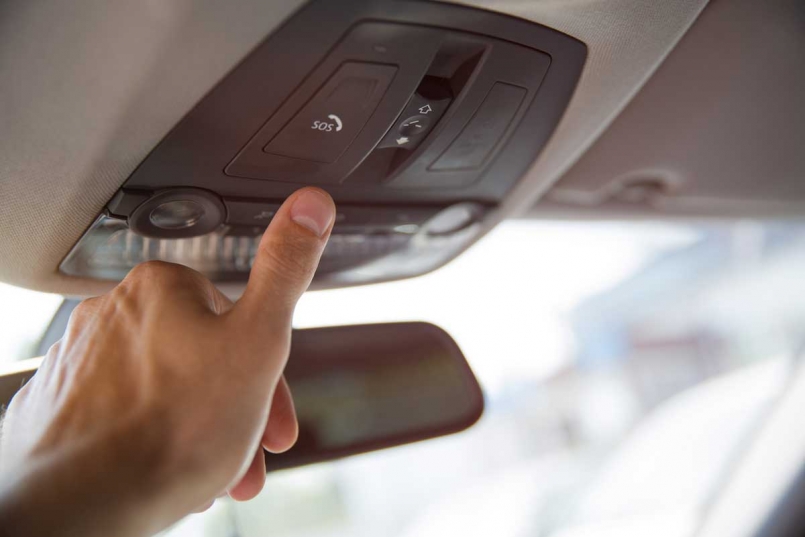 Nowoczesne systemy ratunkowe instalowane w seryjnych pojazdach potrafią automatycznie poinformować centrum bezpieczeństwa, kiedy wykryją kolizję.
